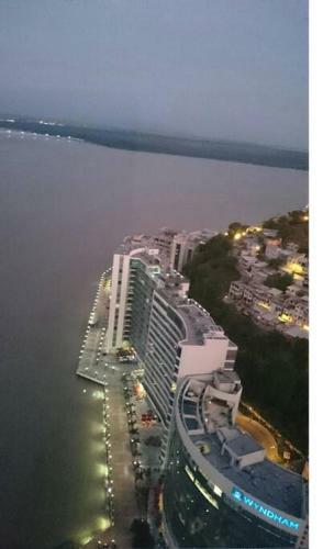 Apartamento Ecusuites Best View Riverfront 1 Santana Airport