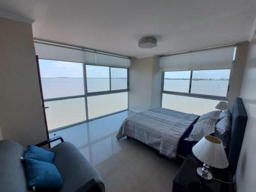 Apartamento Vista Al Rio Puerto Santana Riverfront 1