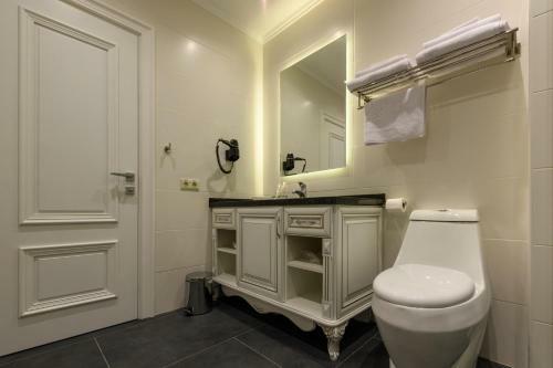 Hotel Grand Royal