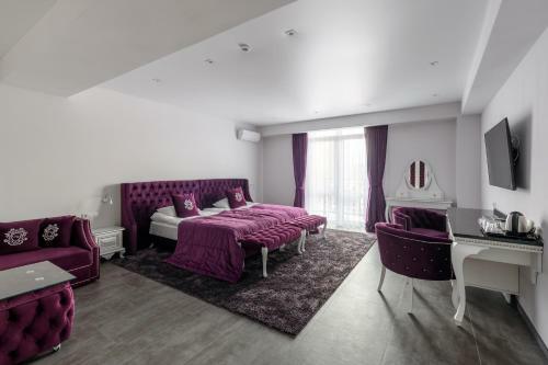 Hotel Grand Royal