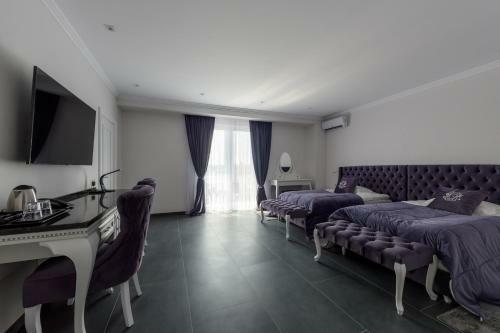 Hotel Grand Royal