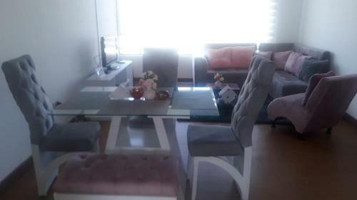 Habitaci�n Con Ba�o Privado E Iluminada Para Descansar