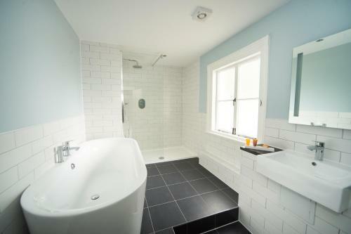 Best Western Llyndir Hall Hotel And Spa