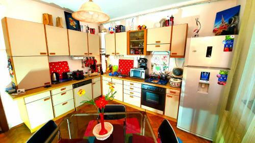 Hostal Vila Paul Best Paronamic View Over Medieval Historical Centre Brasov