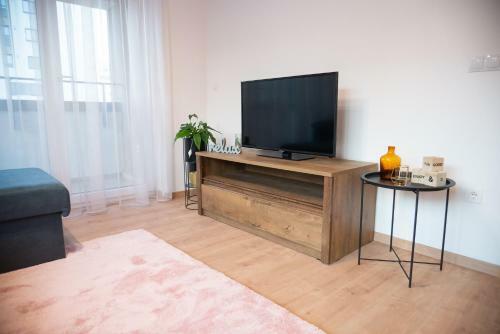 Roadstar Apartmants Coresi