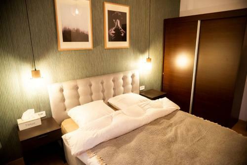 Roadstar Apartmants Coresi