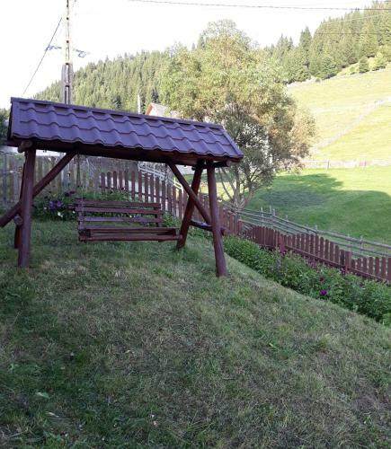 Villa Casa Padina Cu Pietre