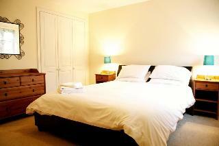 Brunel Crescent Apartments