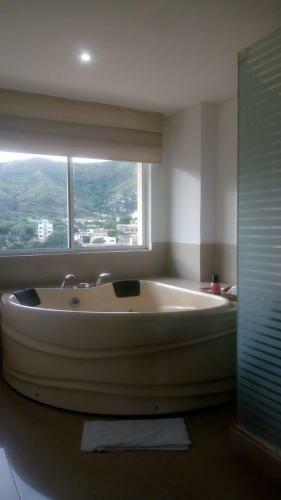Aw Hotel Chipichape Urban