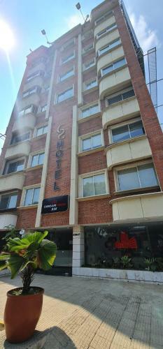 Aw Hotel Chipichape Urban