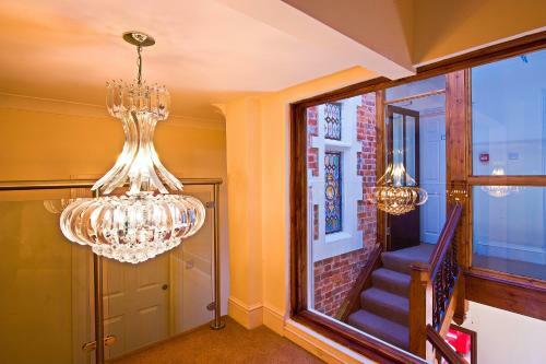 Hostal Godalming Hotel