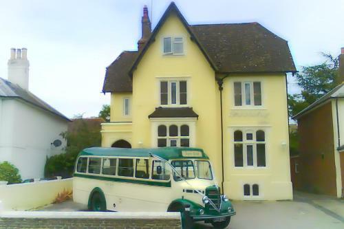 Hostal Godalming Hotel
