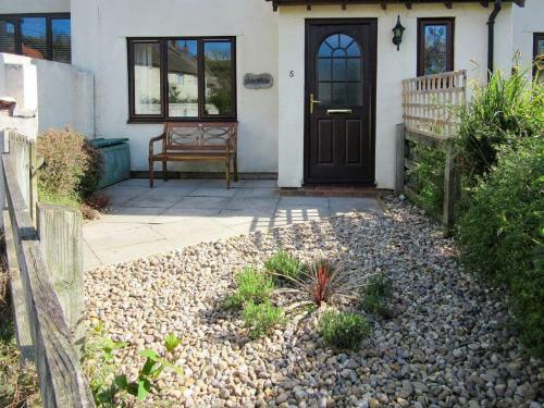 Bayeux Cottage