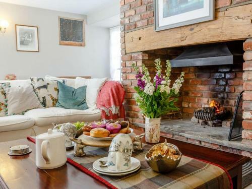 Rocombe Thatch