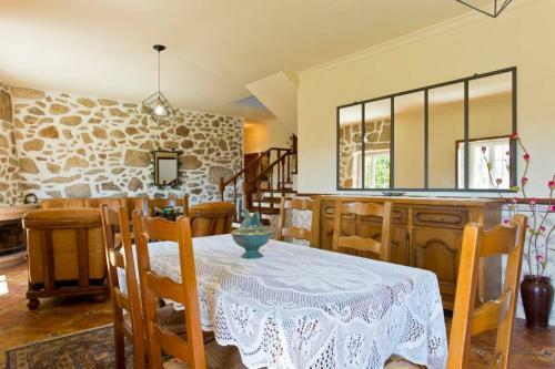 Casa Na Aldeia / House In Village