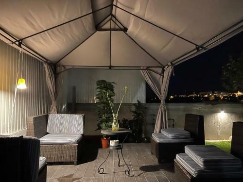 Hostal Kerart House