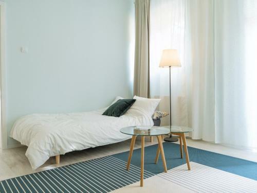 Spacious & Quiet - City Center - 2br Apartment