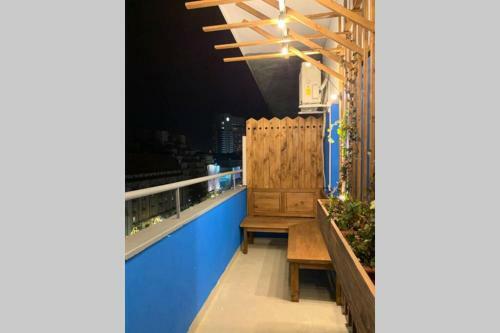 Ultracentral University Apartment