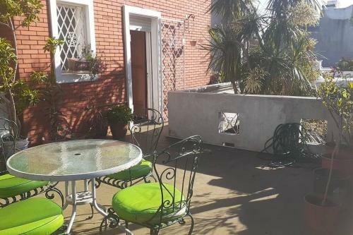 Hermoso Apartamento, Luminoso, Con Patio