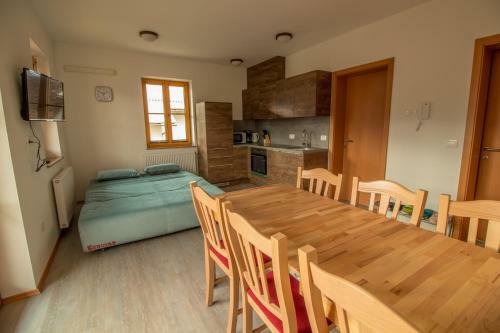Hostal Apartments & Rooms Pr' Skalovc