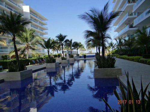 Apartamento, En Primera Linea De Playa