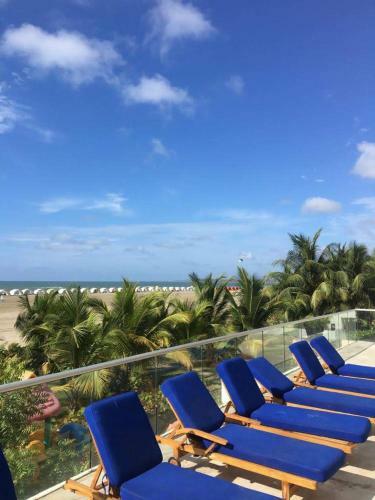 Apartamento, En Primera Linea De Playa