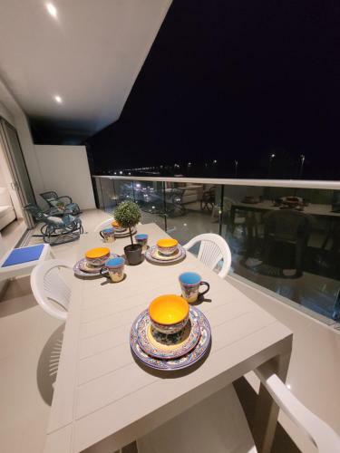 Apartamento, En Primera Linea De Playa