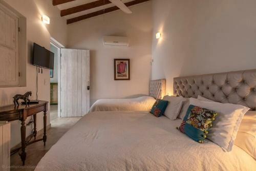 Hotel Casa Del Poeta - Getseman�