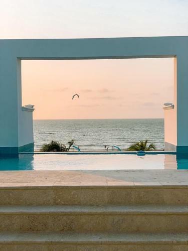Hotel Coco Beach Cartagena Rooftop Gastro Bar