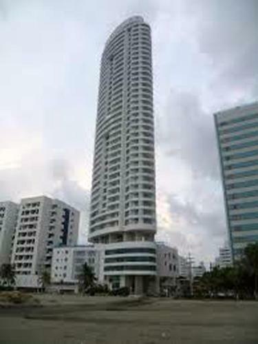 Palmetto Apartments Frente La Playa