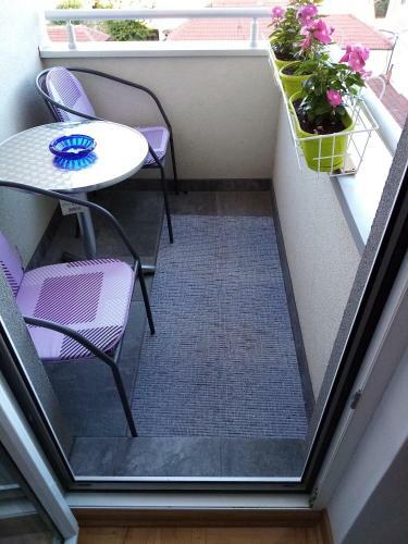 Apartment Silver