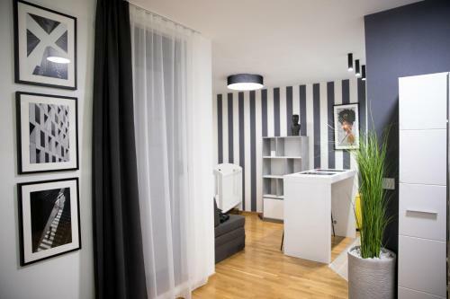 House Of Mac Apartments