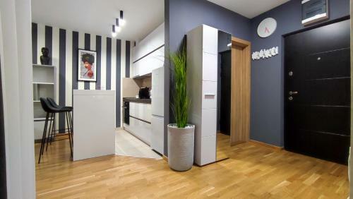 House Of Mac Apartments