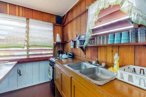 Carol's Cabanas