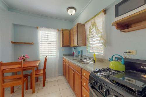 Carol's Cabanas