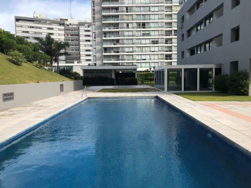 Apartamento Edificio Jardines Del Country Piso 19