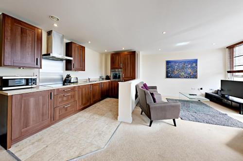 Apartamentos Flexi-lets@wallis Square, Farnborough