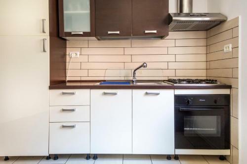 Sunny Old Town Apartment