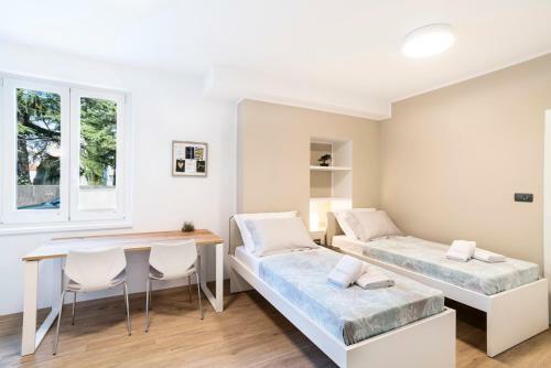 New Apartments Capraria With Private Parking