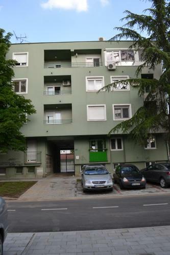 Stella Modern Apartment