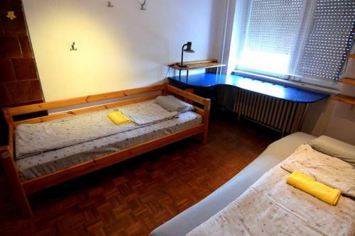Apartman 3 Sobe - Lokacija Sajam- Bolnica - Stanica