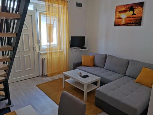Ris Central Apartments