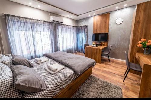 Ivi Place Apartments