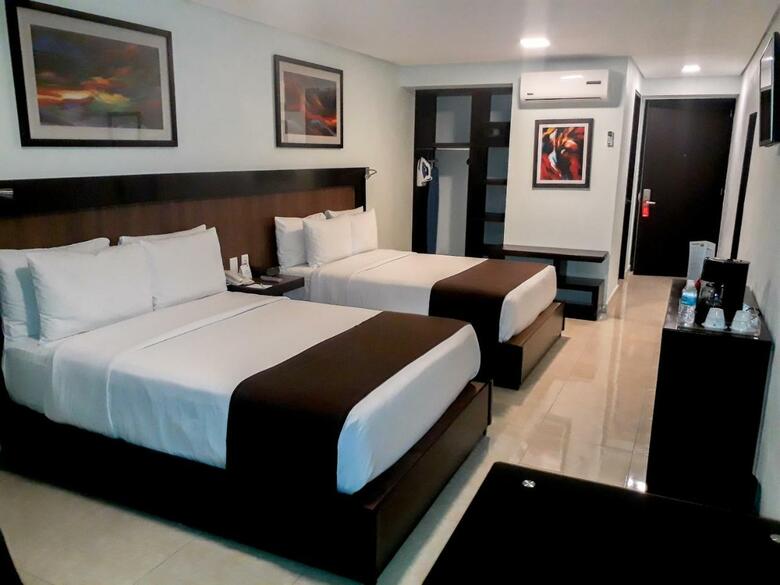 Hotel & Suites Pf