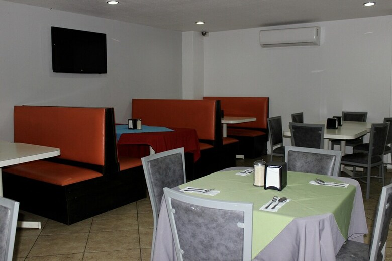 Hotel Plaza Del Arco