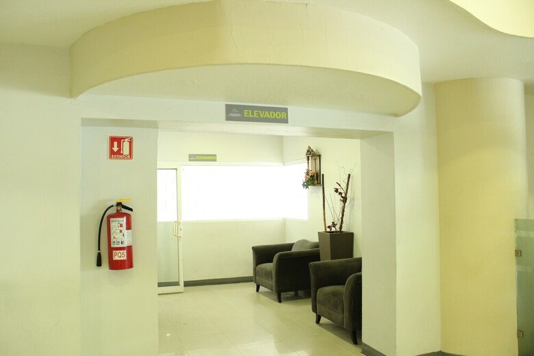 Hotel Plaza Del Arco