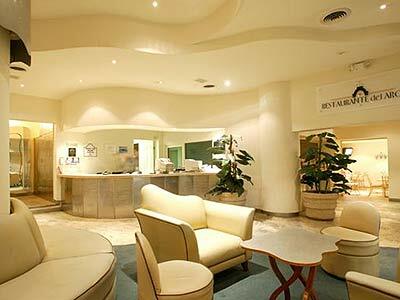 Hotel Plaza Del Arco
