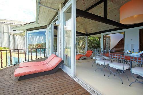 Encantos Da Praia Da Ferradura - Conforto E Requinte!