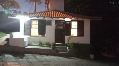 Chal� Praia Ferradura