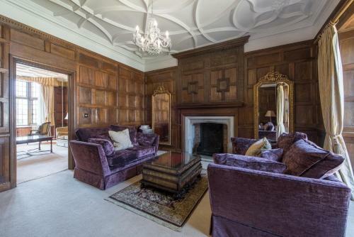 Rushton Hall Hotel And Spa